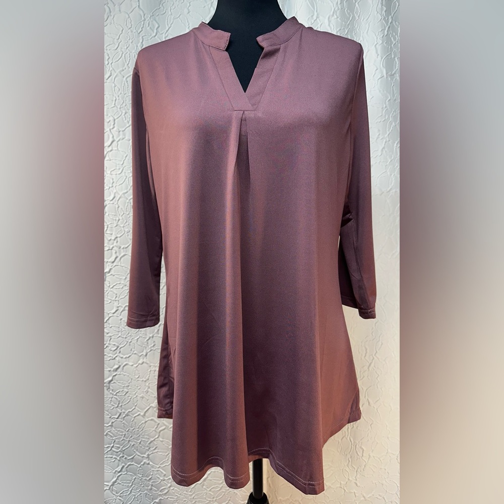 NINEDAILY- Women’s  Mauve V-Neck  Top (L)‼️NWT‼️